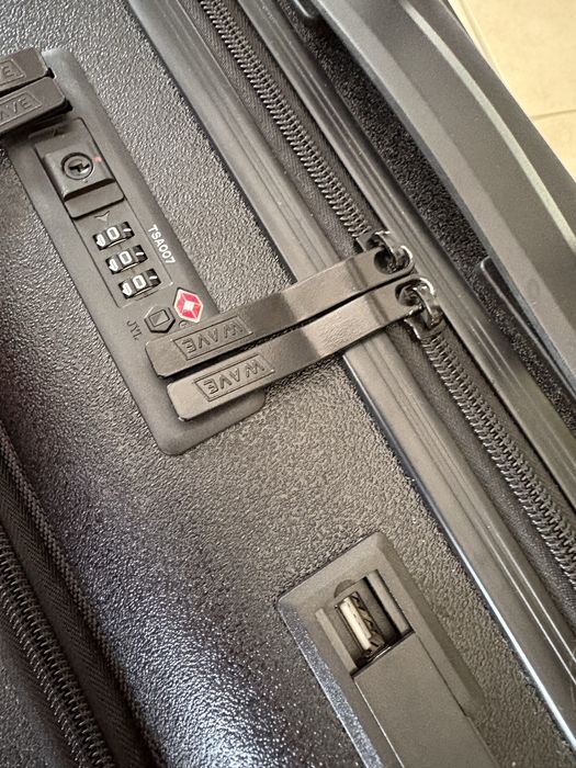 Geanta troler de zbor/cabina, Hard case, aproape noua, folosita la doar 2 zboruri