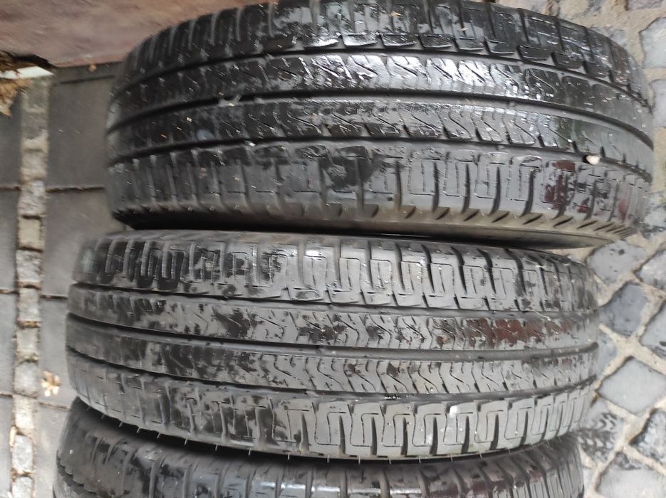 225/75/16 Michelin