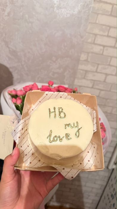 Свежие кустовые розы