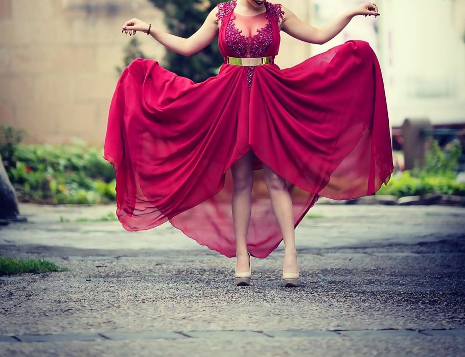 Официална рокля. С/М размер.