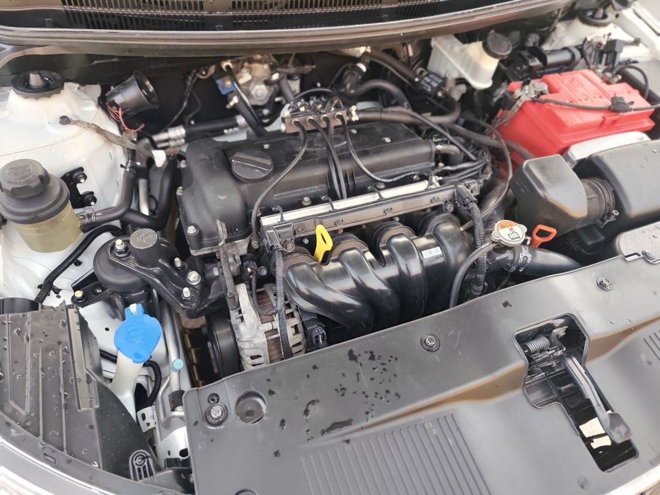 Продам автомобиль Kia Rio