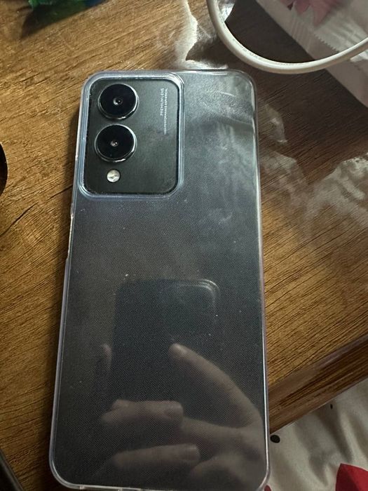 Vivo sotiladi karpbka dakumenti bilan tutilmagan yengi