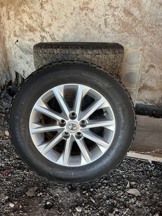 Продам диски на камри