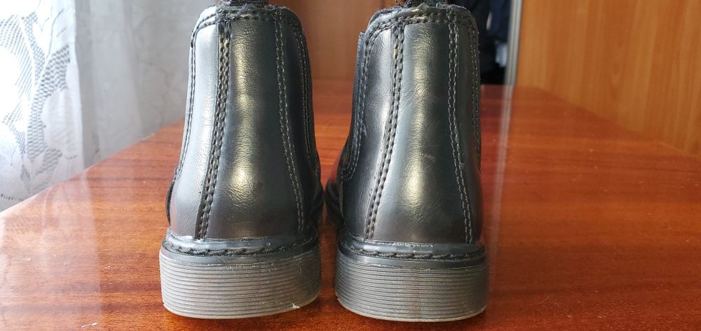 Детские кожаные ботинки