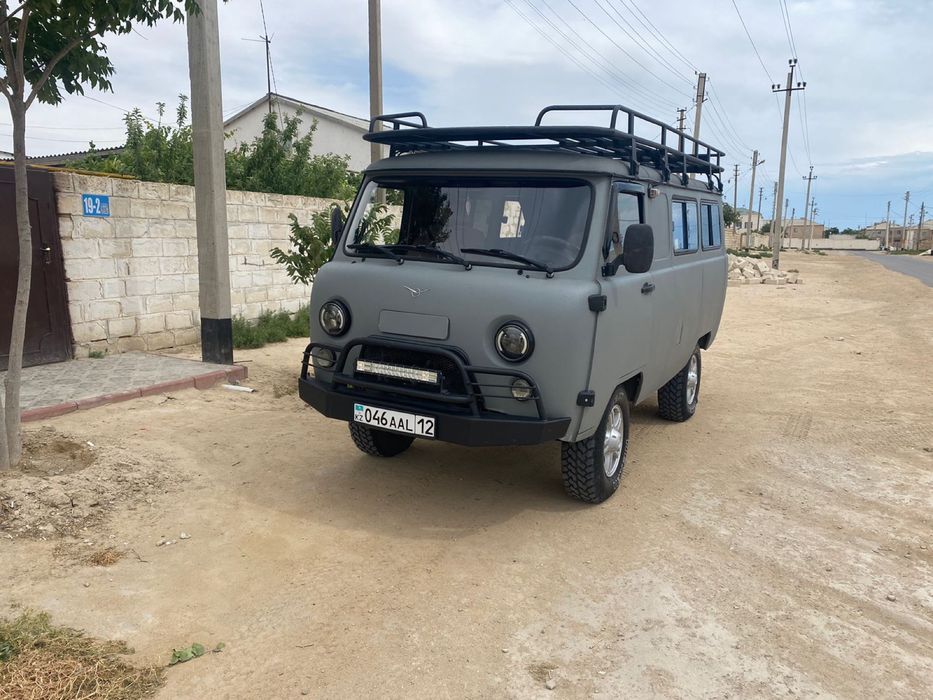 УАЗ машина 2013 г 4млн 200000