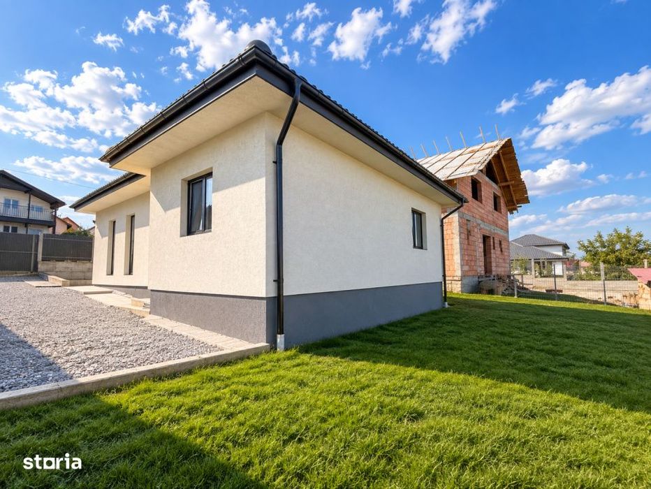Casa Pe un Nivel - SU 90MP I Teren 490MP - la Intrare in Campenesti