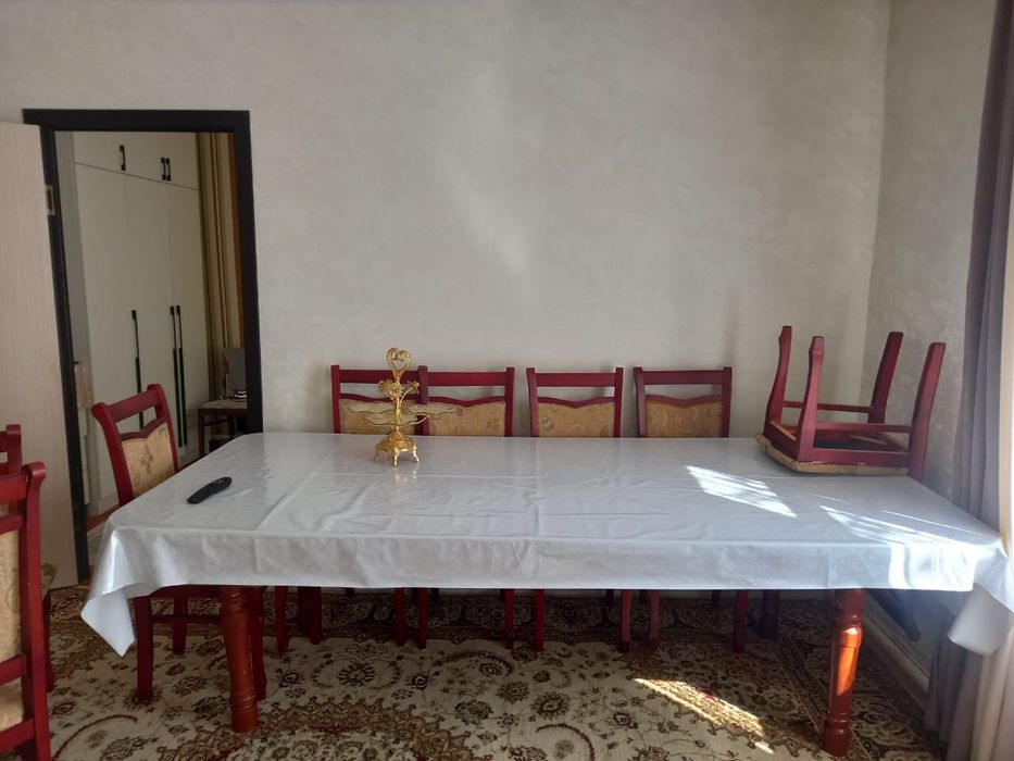 Продам хороший стол.