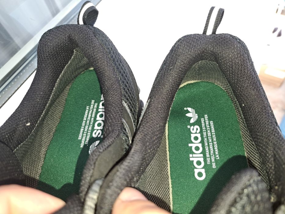 Vând Asics Trail Lazăr 4 nr 43,5 cu Gore-tex