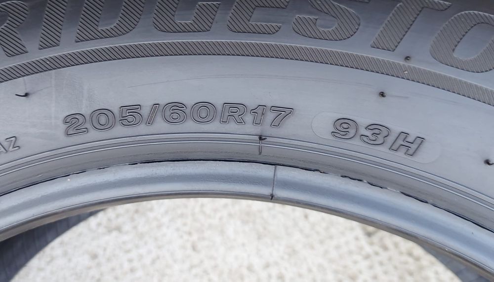 Set 4buc 205/60 R17 93H Bridgestone Blizzak LM-001 *BMW M+S iarnă