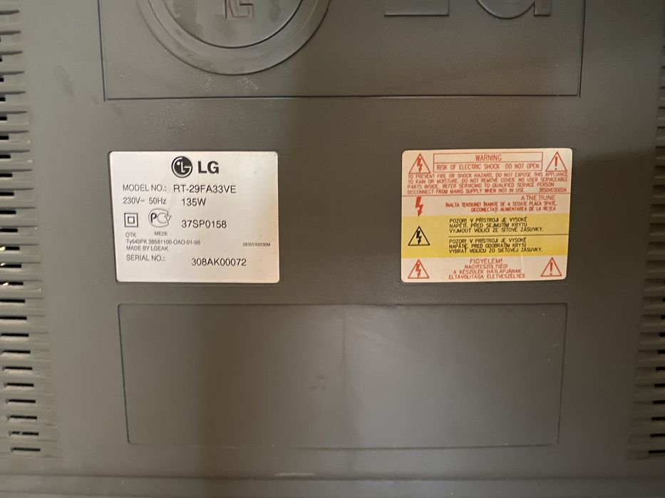 Телевизиор LG RT-29FA33VE