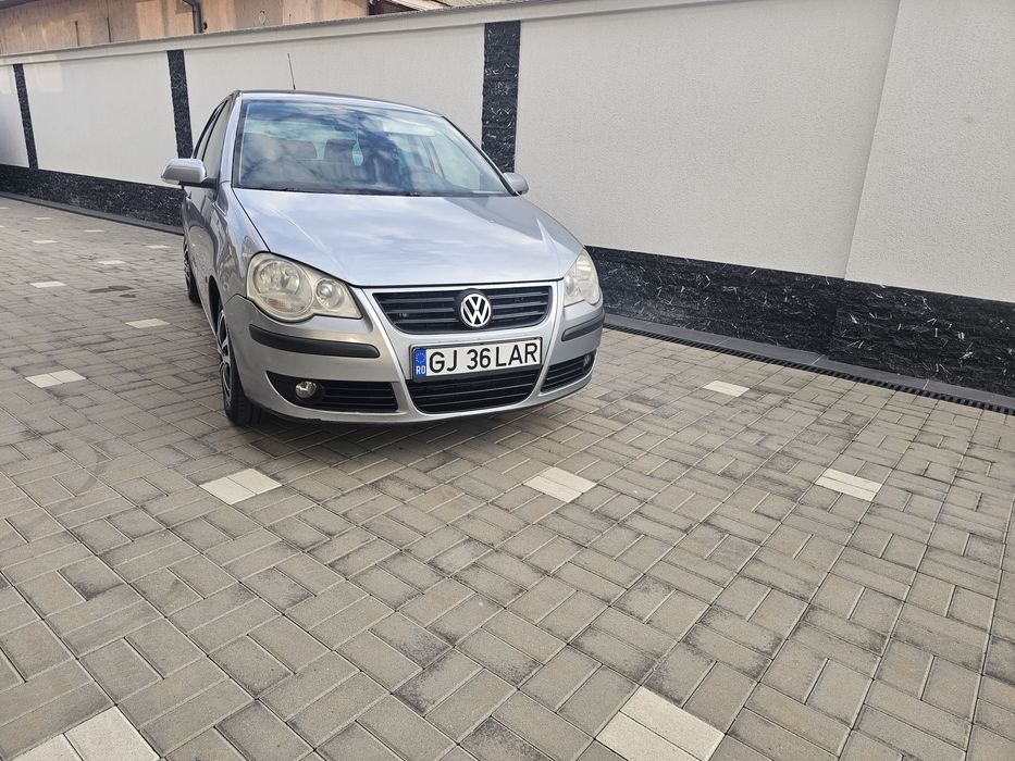 Volskwagen  Polo