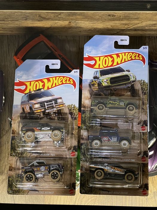 Hot Wheels semi-premium Premium Nissan Bugatti Aston Martin Porsche