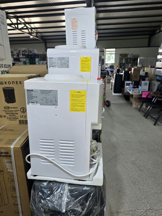 Нов диспенсър за вода Muhler WD-31CTD, Компресор