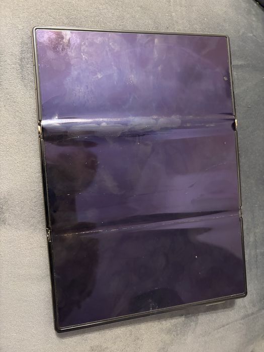 Huawei xt triplefold nu samsung iphone