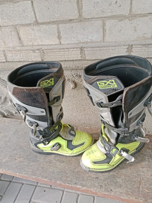 Продам мотоботы gaerna gx1