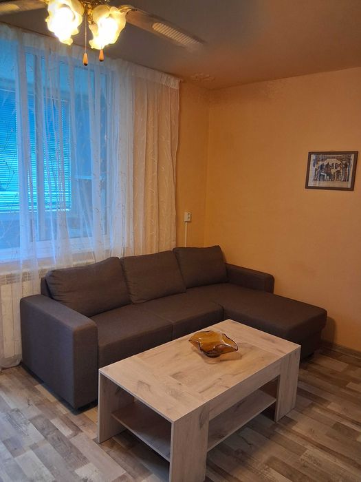 Дава се под наем Двустаен апартамент в Варна, Младост 1 - 60 кв.м за 420 € - Снимка #1