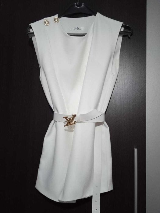 Продам блузку-жакет новую