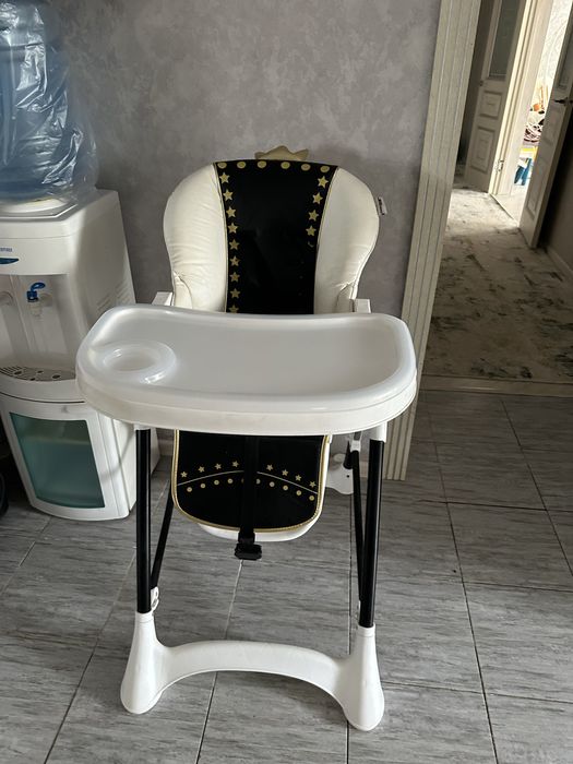 Продам стол детский