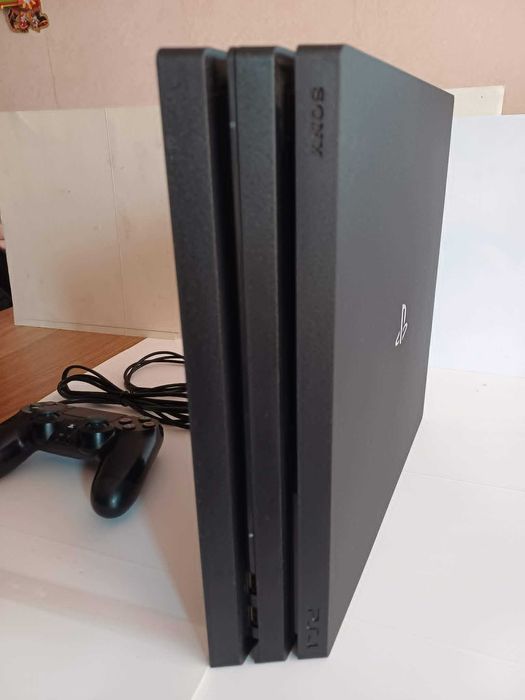 PS 4 Pro с 1 терабайт хард диск