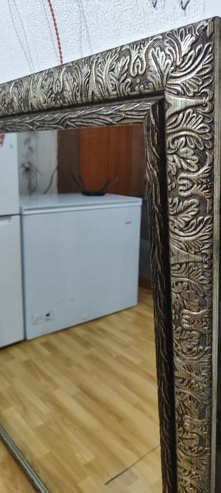 Большое зеркало в раме 155*125