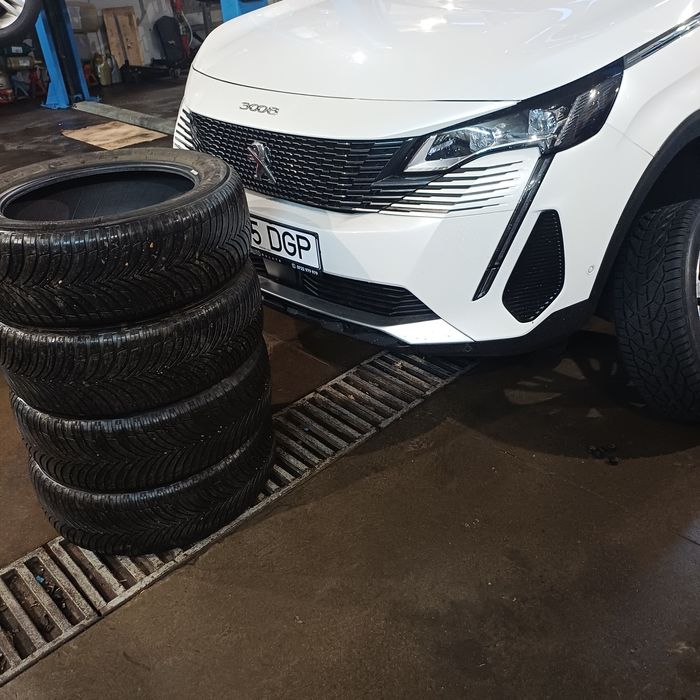 Set 4 anvelope 225/55/r18