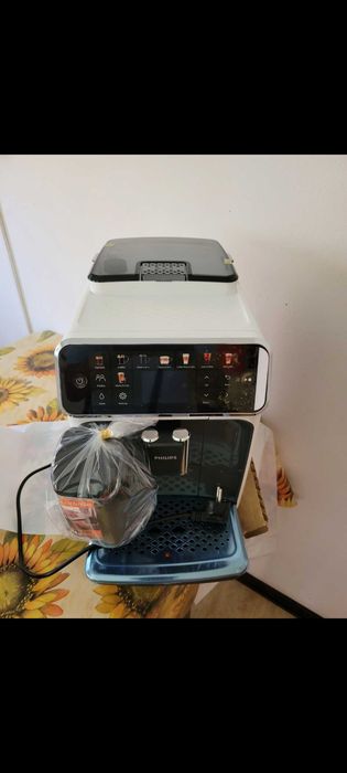 Espresor Philips seria 5500 LatteGo Nou