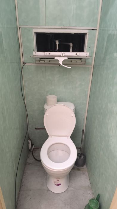 Uy sotiladi uch xonali