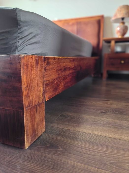 легло King Size от тиково дърво 160x200