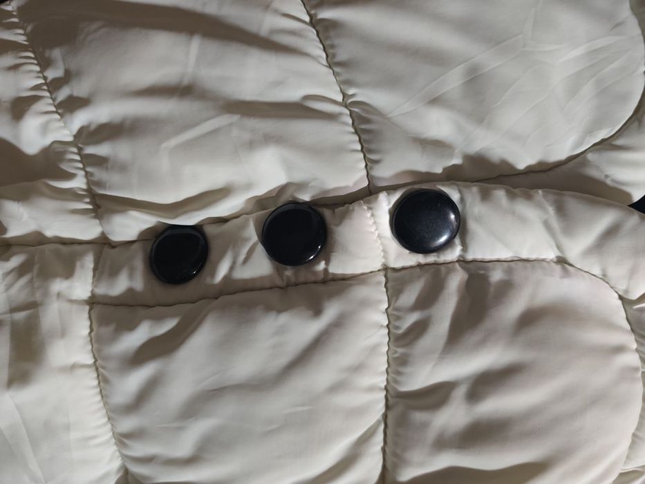 Продается женская куртка б/у