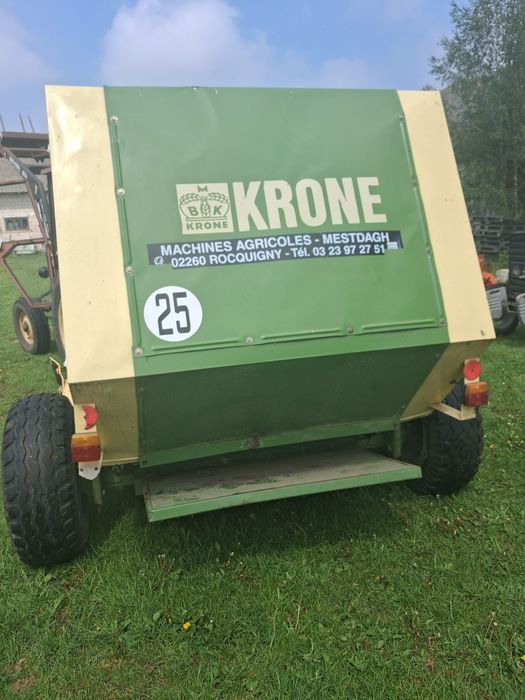 Vand presa de balotat rotunda Krone KR 130 Legare rapidă 2 ațe 
 Legare plasă + ață