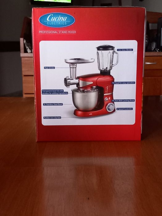 Кухненски ел. робот