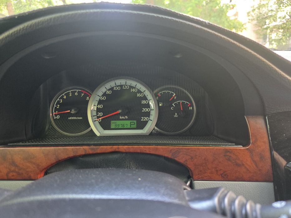 Продается Chevrolet Lacetti 1,6 automat 2013