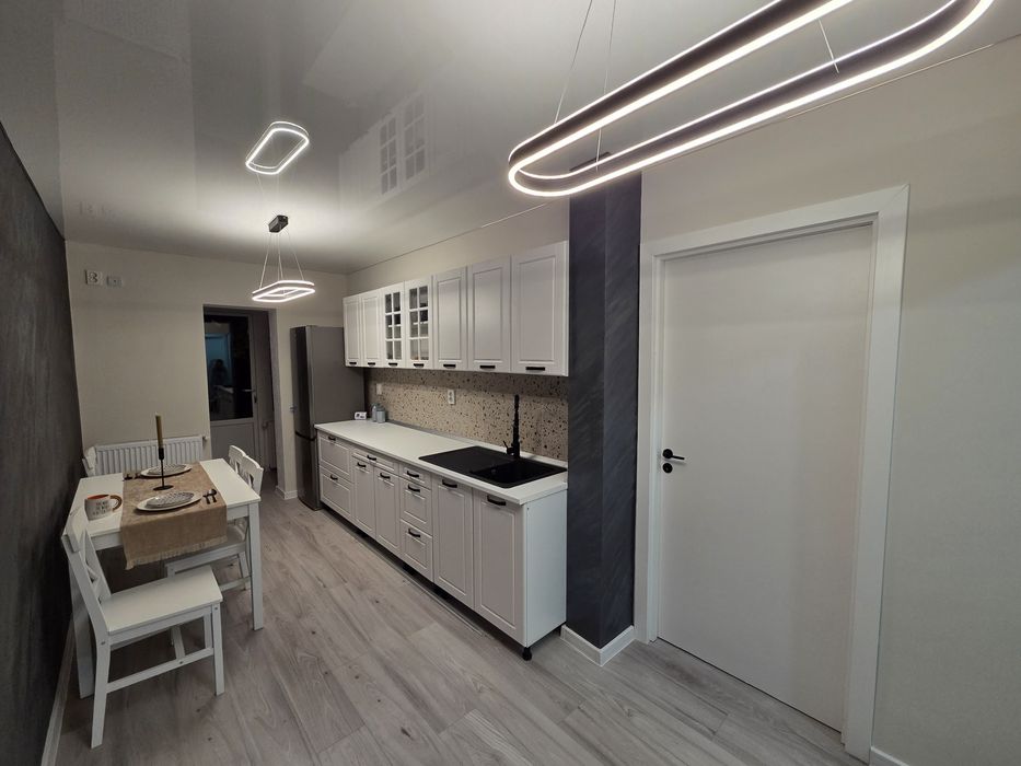 Apartament 3 camere complet mobilat