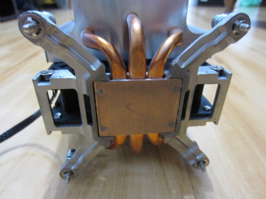Cooler + Radiator Lenovo 5H40X63338 HEATSINK 95W pt. T550 si nu numai