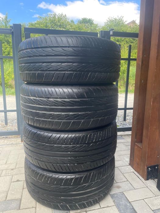 Vând jante de aluminiu originale BMW x3 (model 2008-2014) cu cauciucuri de vară (în stare foarte bună) dimensiuni 255/45/18 103w.