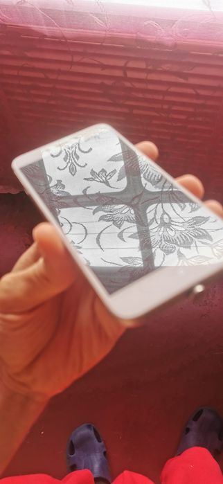 Продам смартфон Xiaomi Redmi 4x