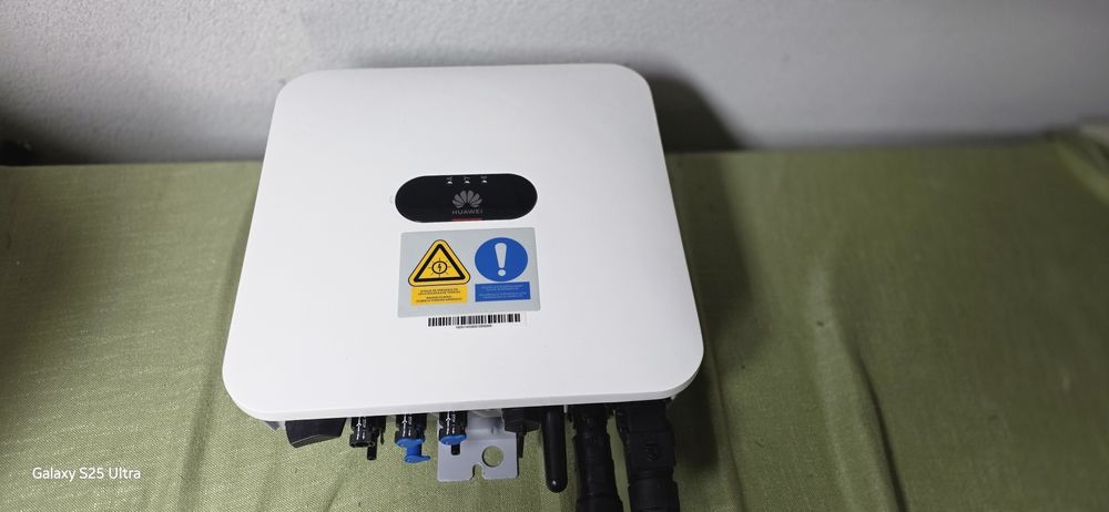 Invertor Huawei Luna 2000 3kw  hibrid monofazat