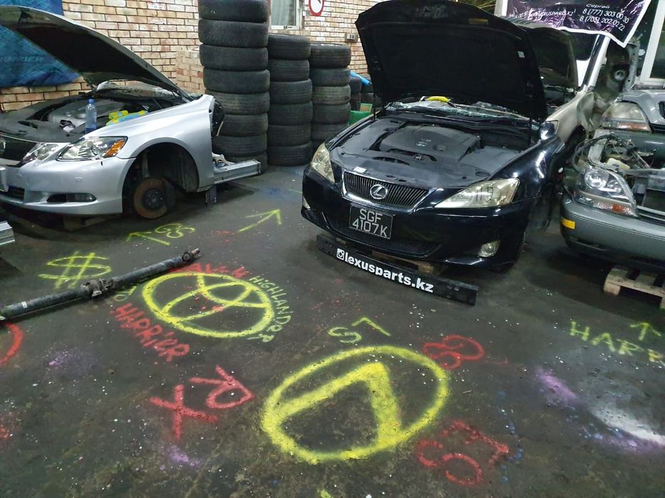 Капот Lexus GS300 (190)