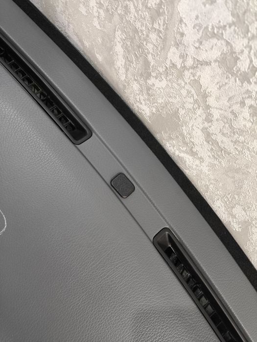 Панель Мерседес 210