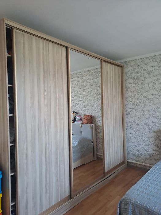 Шкаф-купе хорошем состоянии