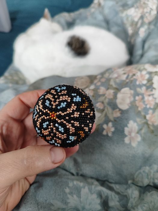 Новоръчни топки.