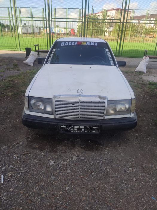 Мерседес в разборе