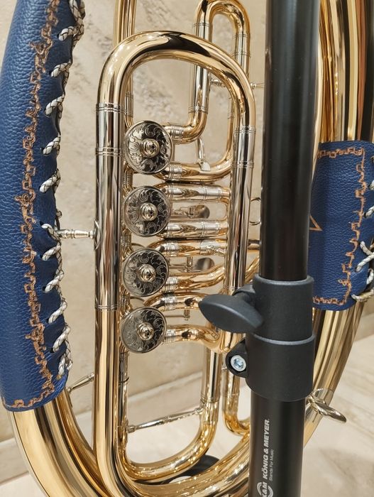 Vând tenorhorn/basfligorn/bariton Miraphone