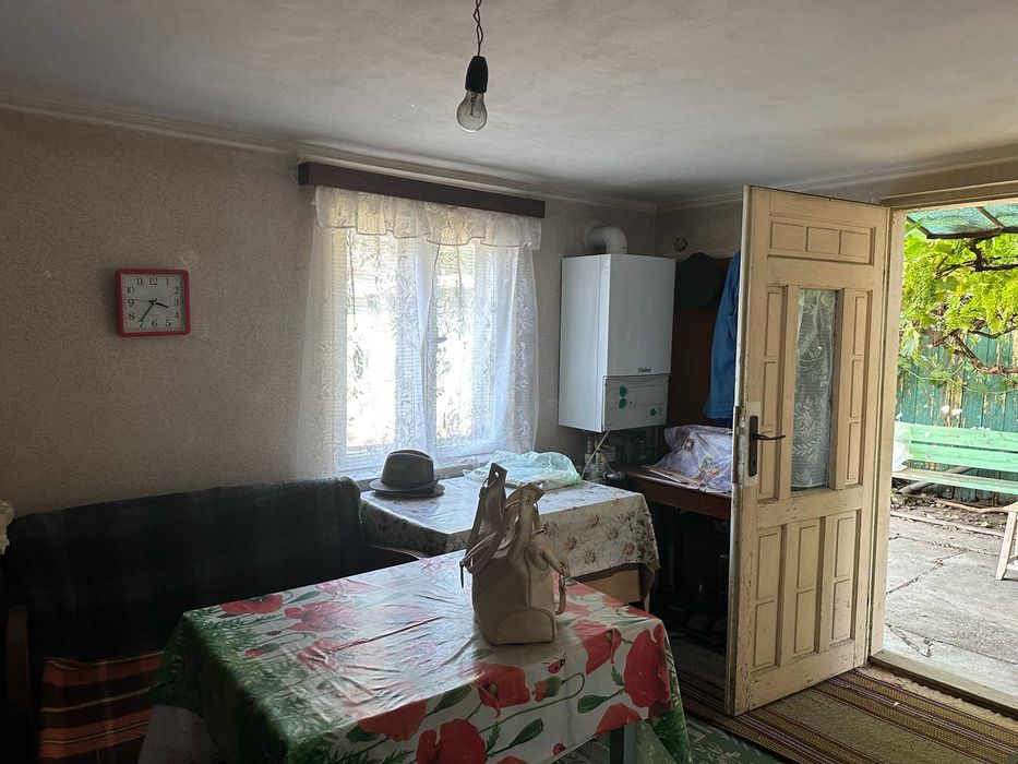 Casa la 5 minute de Liceul Unirea
