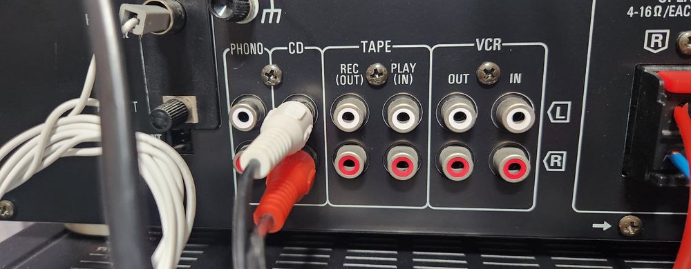 Receiver Technics  cu telecomandă