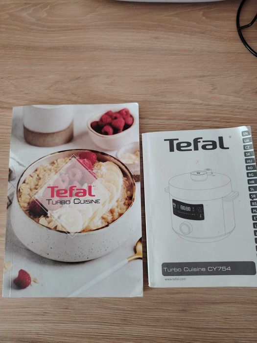 Multicooker Tefal Turbo Cuisine CY754, capacitate 5l, pret 320 lei