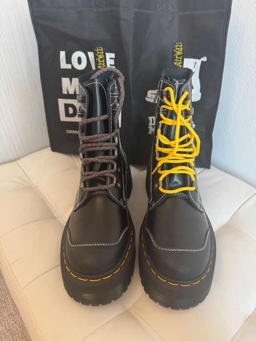 Vand bocanci Dr.Martens!