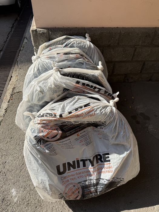 Комплект шин DUNLOP GRAND TREK AT 265x60x18