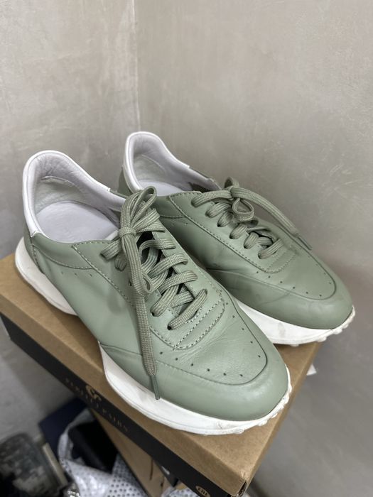 Обувь по 2000 тенге