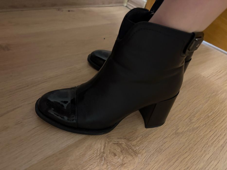 Ботильоны новые.
